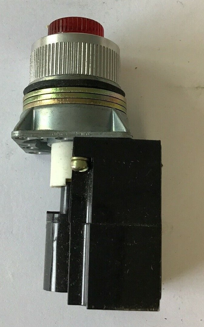 SQUARE D 9001 LR2L ILLUMINATED PUSHBUTTON SERIES A***LOTOF7***