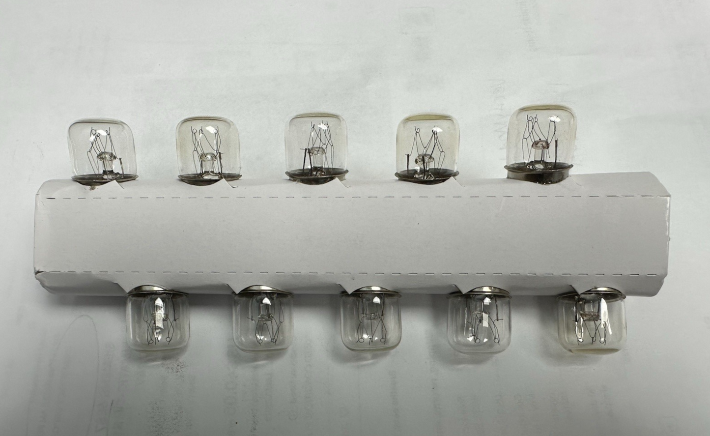 SATCO S7820 MINIATURE LIGHT BULBS 10 PACK LAMPS