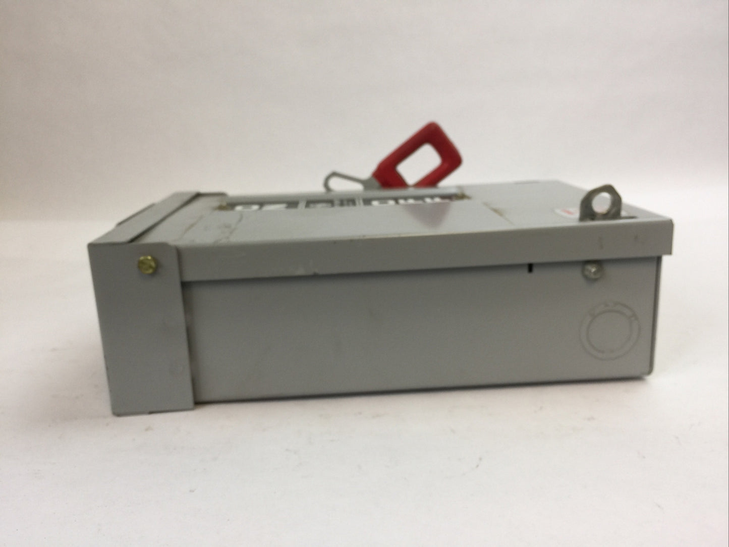 GE TH3221RH FUSIBLE SAFETY SWITCH MOD 7 30A 240VAC 250VDC 2P 7.5HP RAINPROOF 3R
