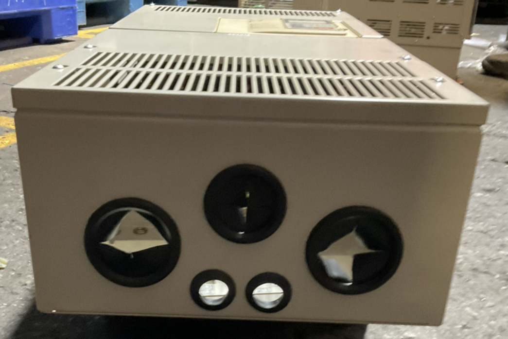 YASKAWA CIMR-F7U4055 AC DRIVE OUTPUT 3PH 0-480VAC