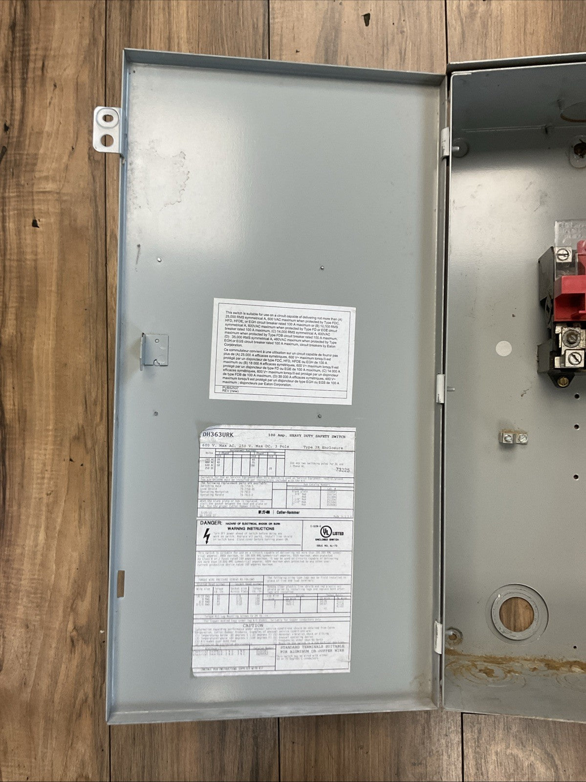EATON DH363URK 600VAC 100HP 100A 250VDC 20HP NON-FUSIBLE SAFETY SWITCH TYPE 3R