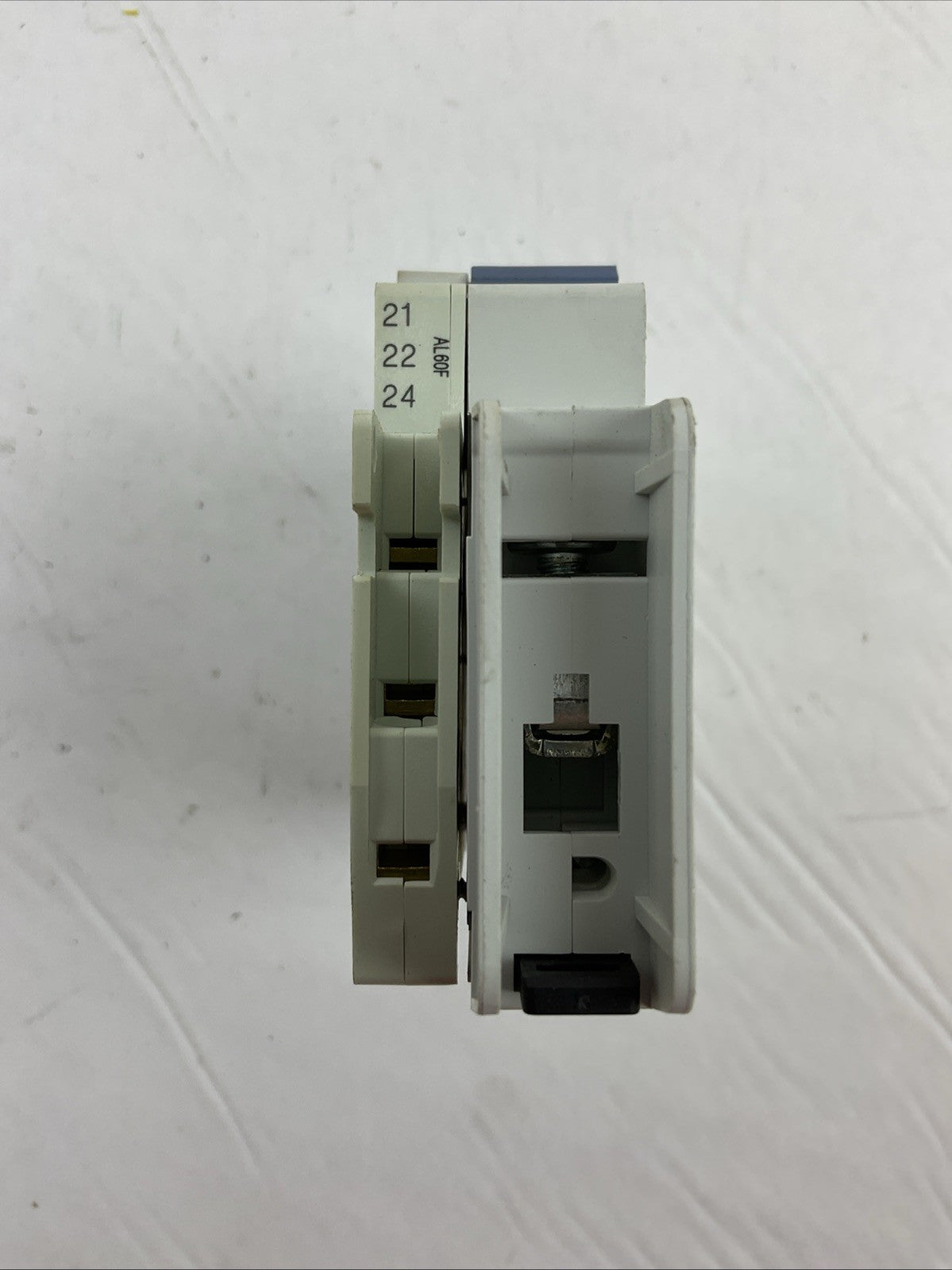 ALLEN BRADLEY 1489-A1D040 SER A CIRCUIT BREAKER 277VAC 48VDC 4AMP (LOT OF 3)