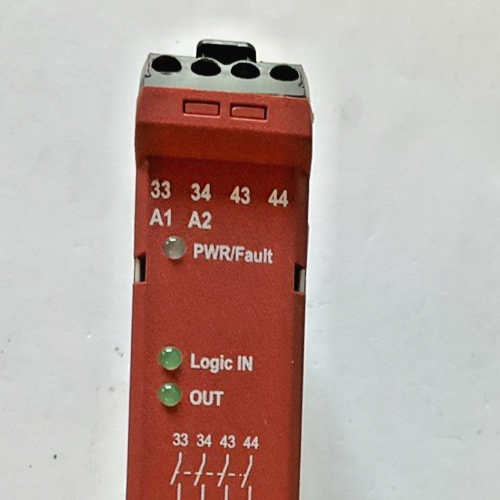 ALLEN BRADLEY 440R-EM4R2 SAFETY RELAY SER.A 201 24VDC GSR EM