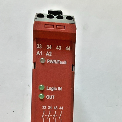 ALLEN BRADLEY 440R-EM4R2 SAFETY RELAY SER.A 201 24VDC GSR EM