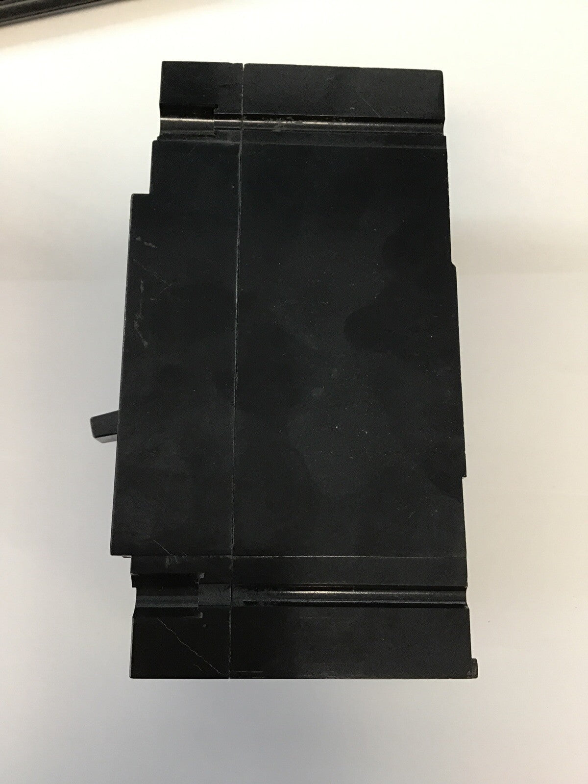 GENERAL ELECTRIC TED124015 CIRCUIT BREAKER 15A 480VAC 250VDC