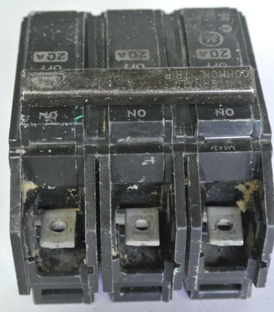 GENERAL ELECTRIC CIRCUIT BREAKER - 20A - 3-POLE w/ COMMON TRIP