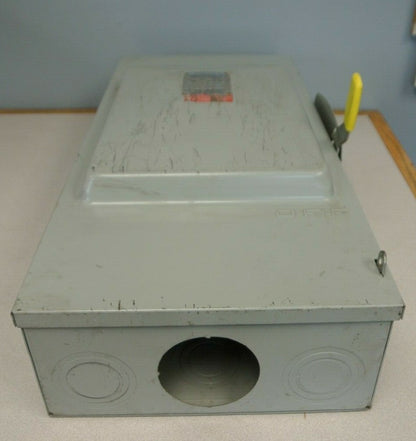 CROUSE-HINDS GH424N GENERAL DUTY FUSIBLE SAFETY SWITCH / 240V / 200A / 60HP MAX