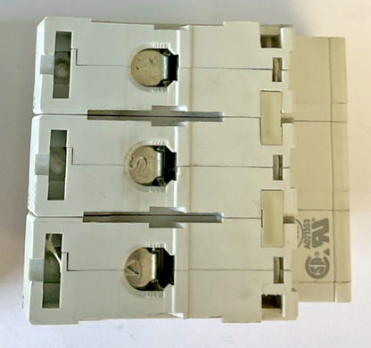 SCHNEIDER ELECTRIC C60 CIRCUIT BREAKER MULTI 9 D 4A 240VAC 10KA ***LOTOF2***