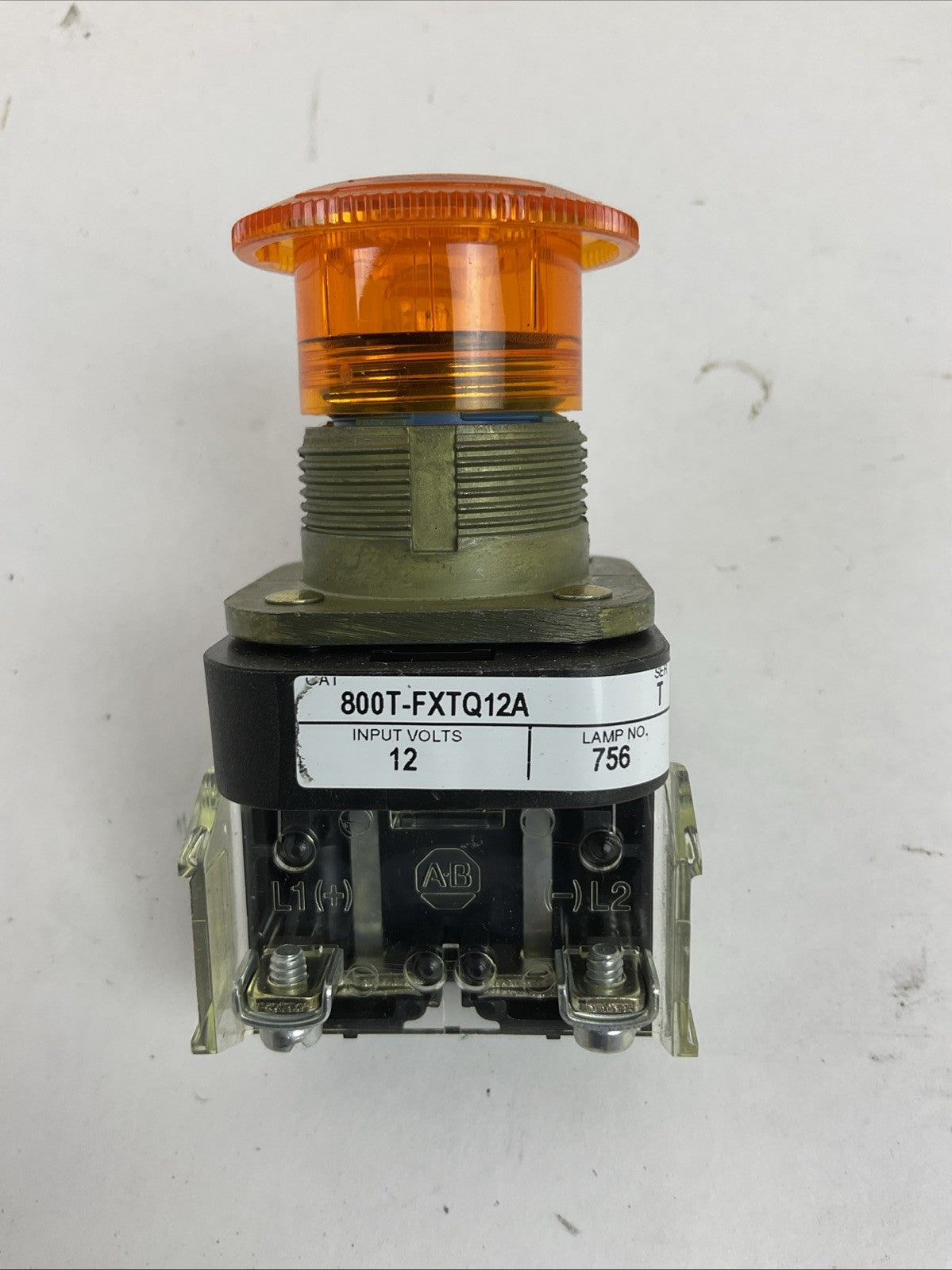 ALLEN BRADLEY 800T-FXTQ12A SER T 12V AMBER CAP 2 POSITION TWIST-RELEASE PUSHBUTT