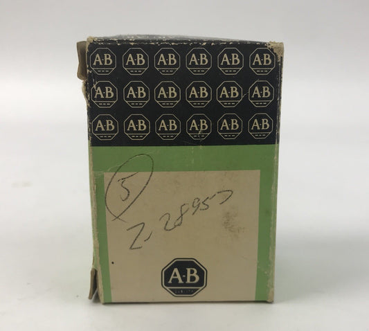 ALLEN-BRADLEY Z-28957, Z28957, CLAMP PIN W/ NUT, (LOT OF 5), NEW