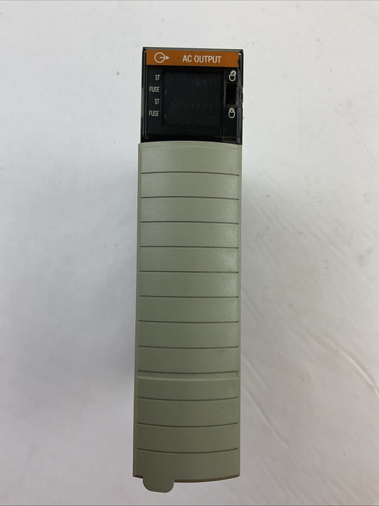 ALLEN BRADLEY 1769-OA16 SER A CAT REV G01 F/W REV 2.3 AC OUT 16PT 240 120/240VAC
