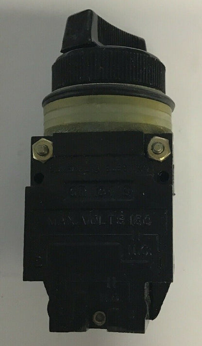 GE CR104B12102 MINIATURE OILTIGHT SELECTOR SWITCH BLACK 2POS 150V 1NO-1NC