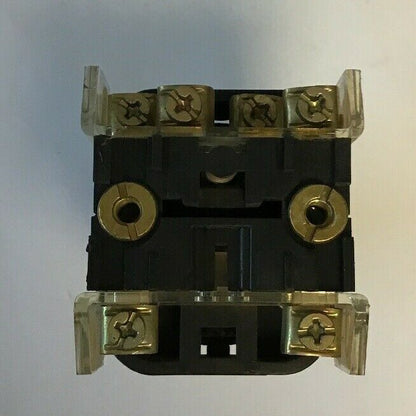 ALLEN-BRADLEY 800T-QT24 SER. T WHITE PUSHBUTTON SWITCH 24VAC/DC #757 LAMP