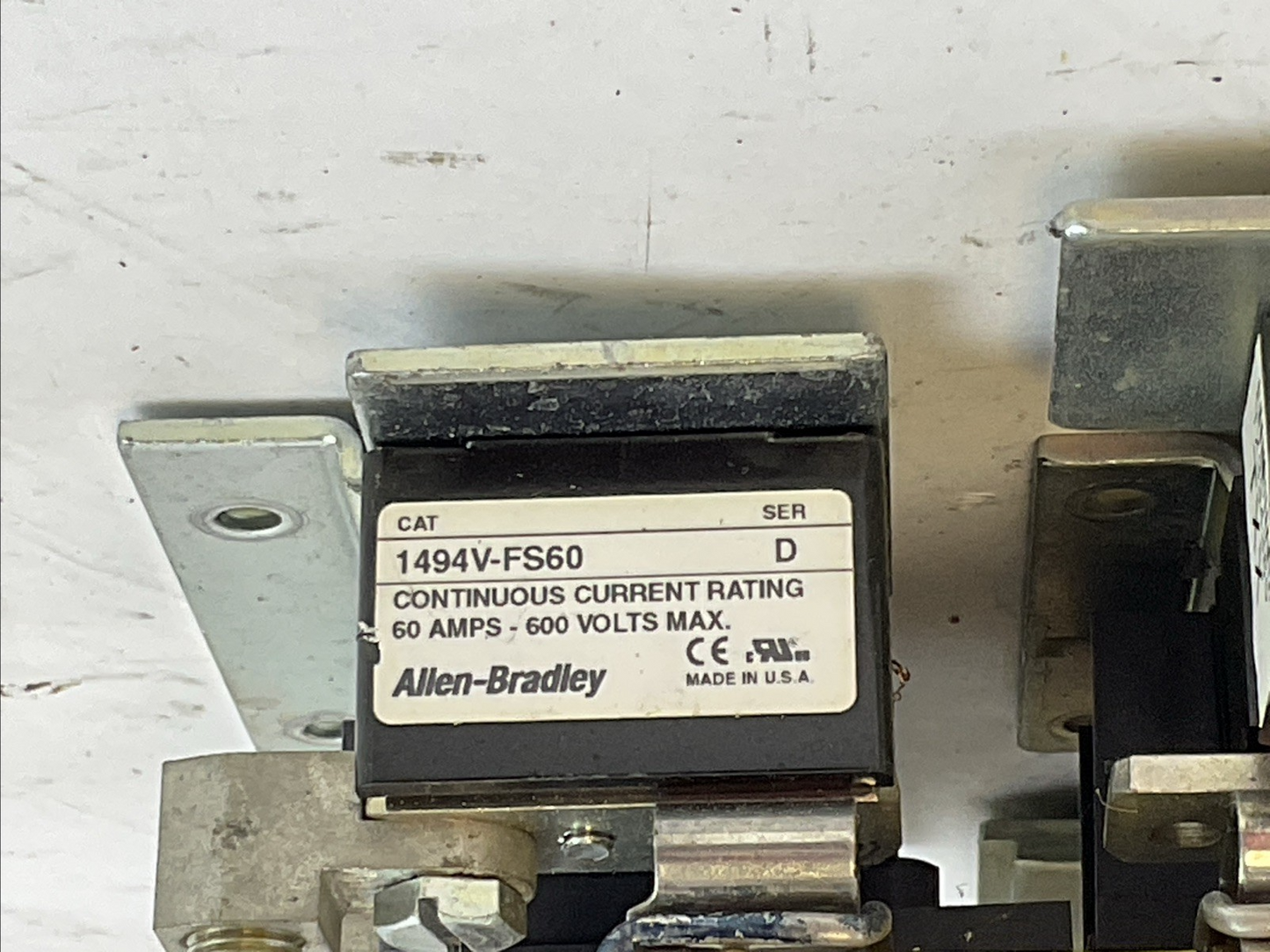 ALLEN BRADLEY DISCONNECT SWITCH 1494V-DS60 SER D 1494V-FS60 SER D LPJ-60SP FUSES
