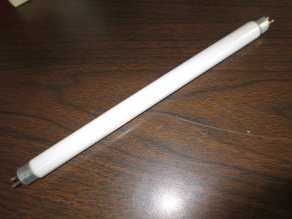 GE F6T5/CW COOL WHITE 6W T5 BULB - NEW SURPLUS OLD SHELF STOCK - LOT of 23