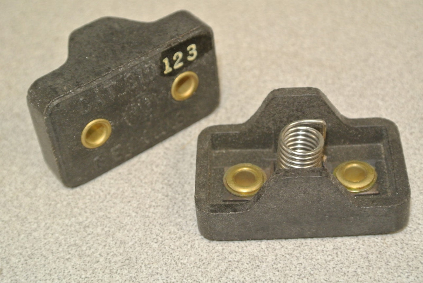 BOX of 2 / GENERAL ELECTRIC 81D123 EH RELAY HEATERS / NEW SURPLUS