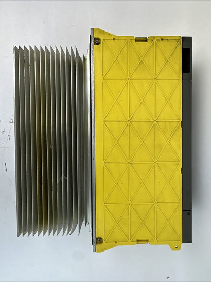 FANUC A06B-6096-H106 F SERVO AMPLIFIER OUTPUT 230VAC INPUT 283-325VDC