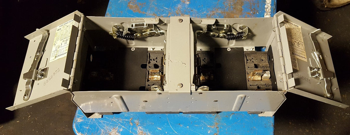 SIEMENS ITE FUSIBLE VACU-BREAK SWITCH 100 AMP 240V 2 POLE V7E2233MR