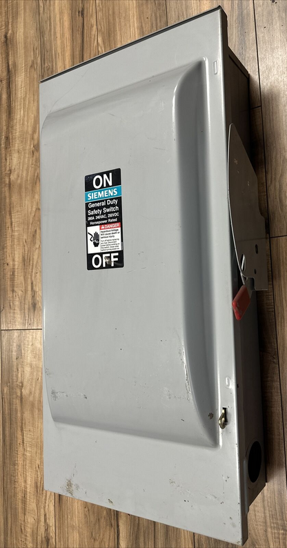 SIEMENS GF324NR TYPE VB II 200A 240VAC 3PH 60HP 240VDC 40HP TYPE 3R FUSIBLE