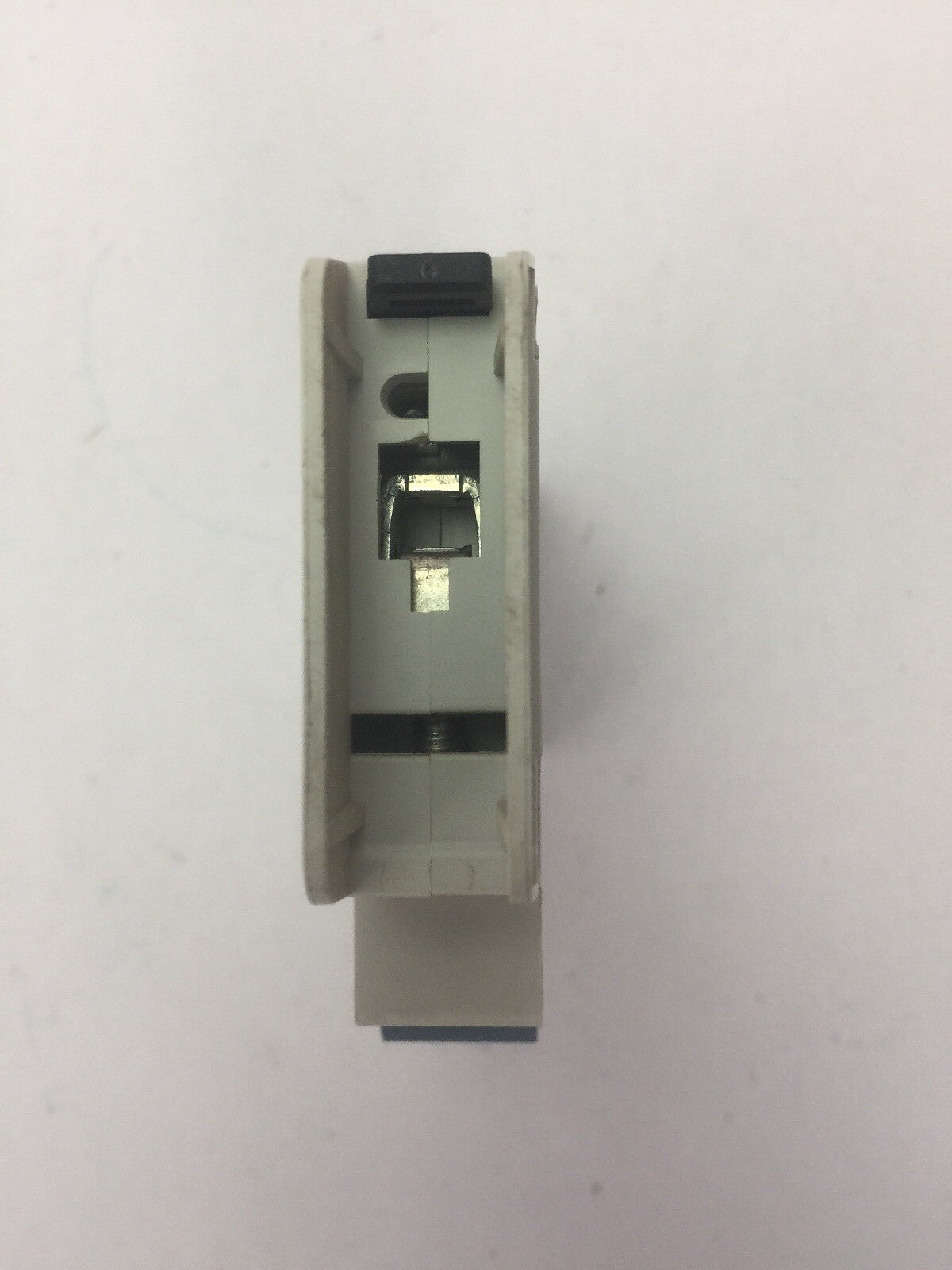ALLEN BRADLEY 1489-A1C040 CIRCUIT BREAKER SER A 277VAC 48VDC 4A 1 POLE