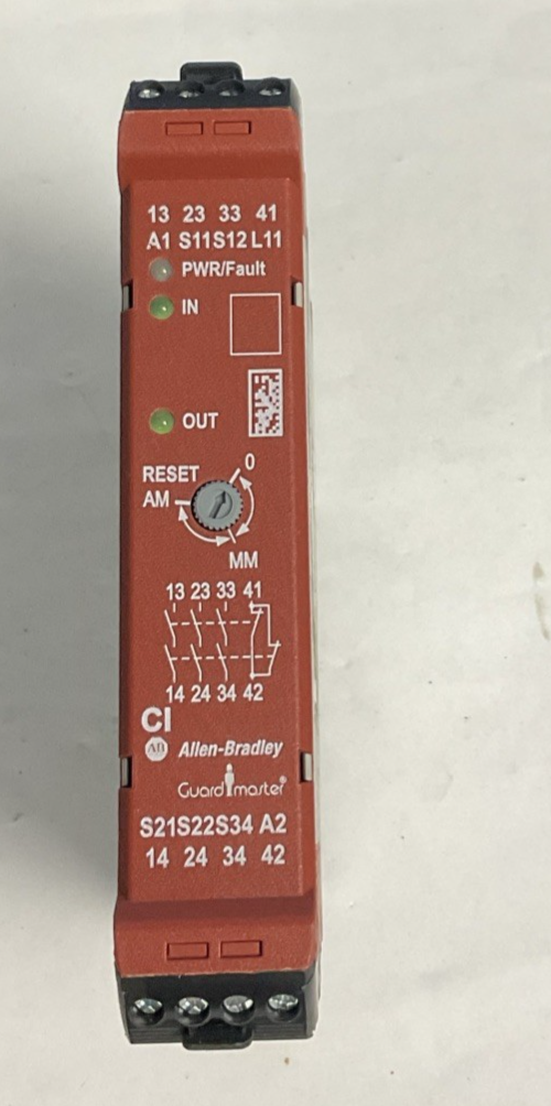 ALLEN BRADLEY 440R-S16R2 SAFETY RELAY SER.A 24VDC 3.5W FW:2.01
