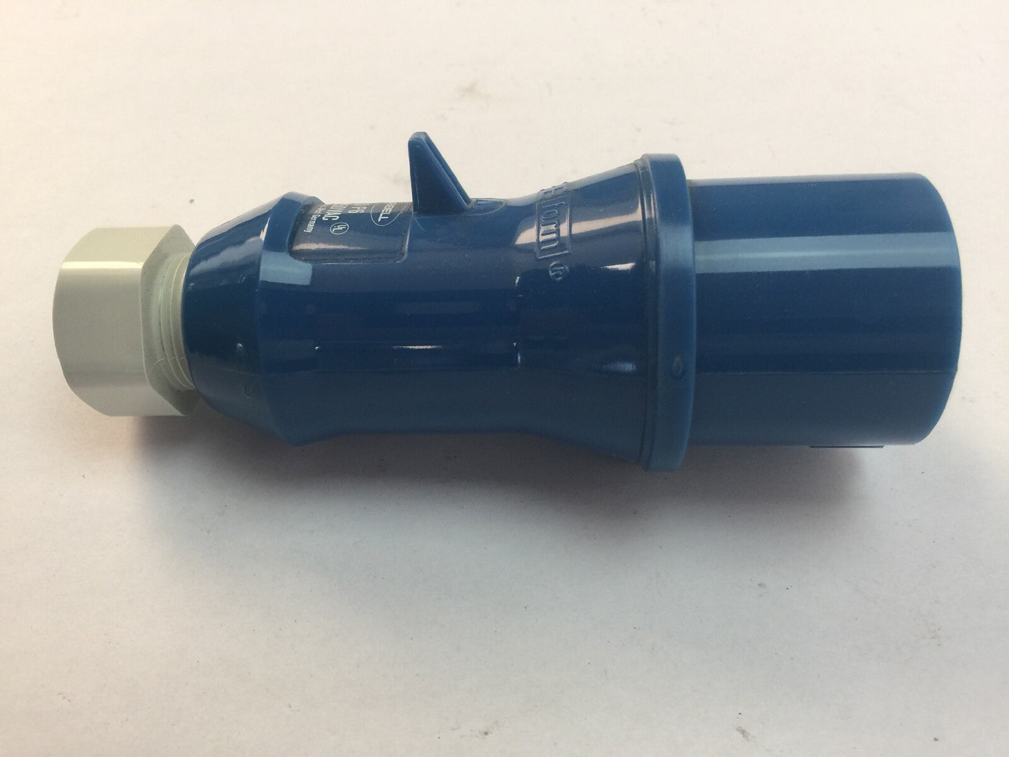 HUBBELL SP320P6 PLUG SPLASHPROOF EIC 309 PIN & SLEEVE 20A 250VAC 2 POLE 3 WIRE