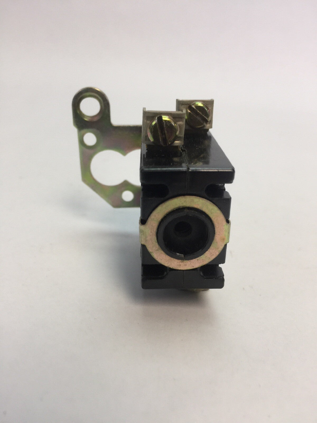 GE CR2940U202 HEAVY DUTY OILTIGHT CONTACT BLOCK 600V 1 NO 1 NC CONT