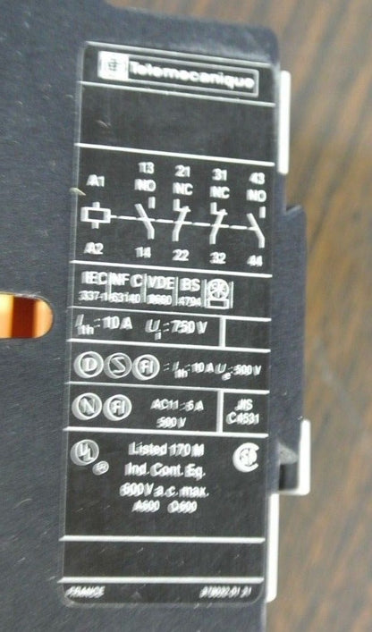 TELEMECANIQUE CA2DN22F6 CONTROL RELAY - 600VAC - 575V, 60Hz COIL - NEW SURPLUS