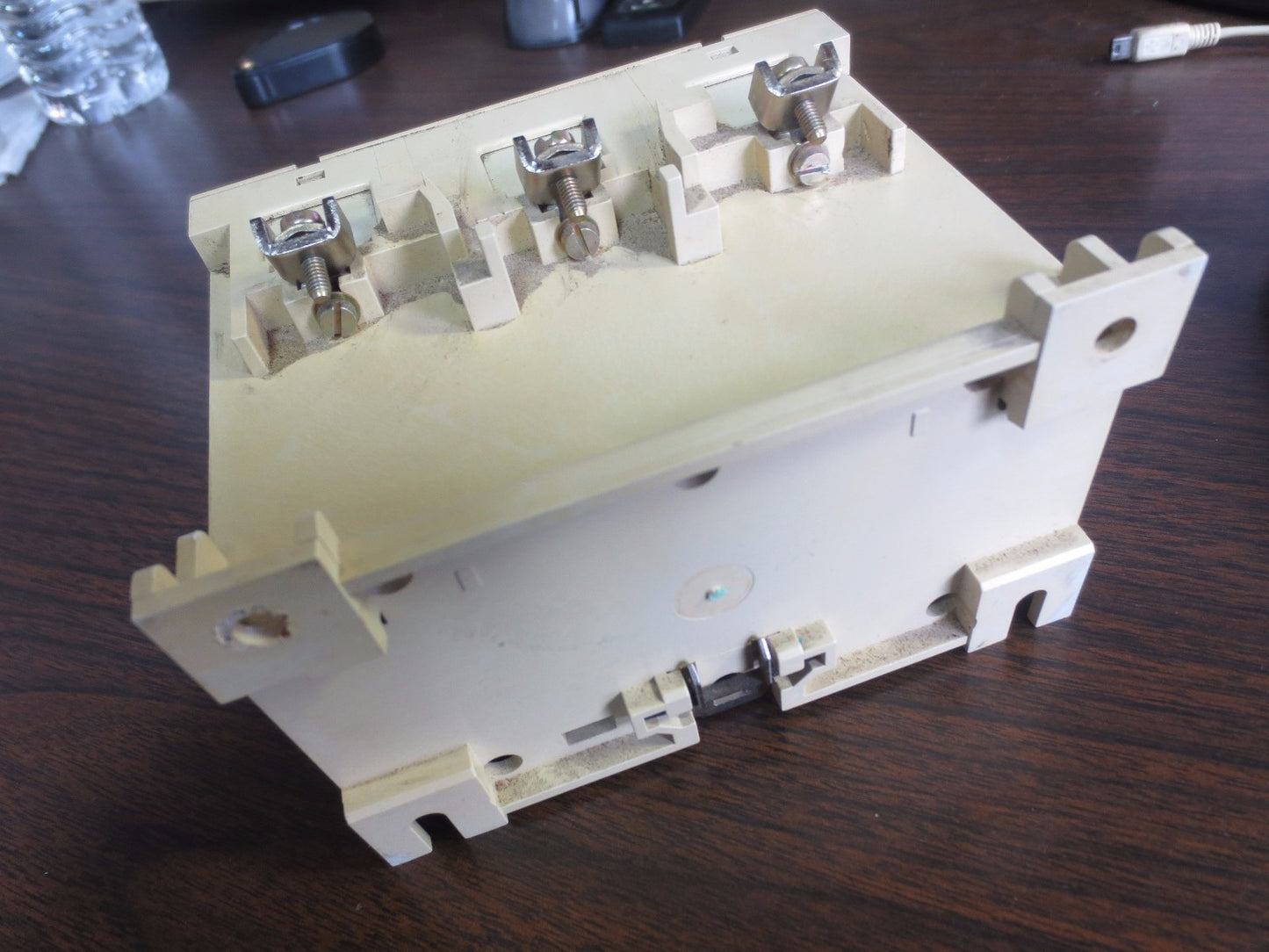 ALLEN-BRADLEY 825-MCM20 Ser. A - CONVERTER - 600V, 50/60 Hz, 20A