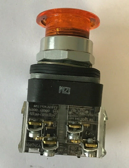 ALLEN BRADLEY 800T-QM24A SER T PUSH BUTTON  24VAC/VDC