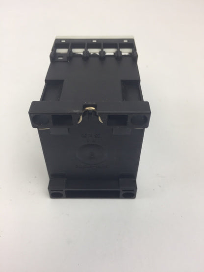 SIEMENS 3RH1131-1BB40 CONTACTOR WITH 3RT1916-1BB00 SURGE SUPPRESSOR