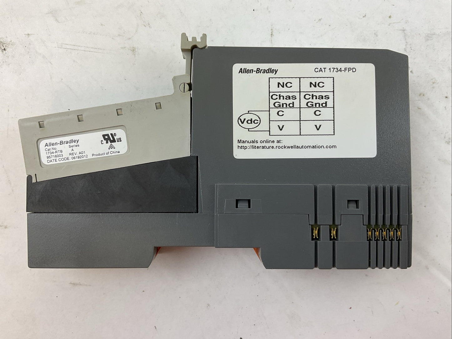 ALLEN BRADLEY 1734-FPD SER B FIELD POWER DISTRIBUTOR 24VDC 120/240VAC 1734-RTB