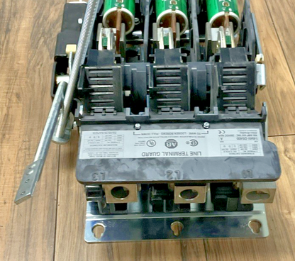 ALLEN BRADLEY 1494V-DS400 DISCONNECT SWITCH 400A 600VAC 250VDC SER.A