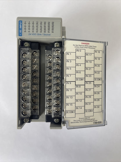 ALLEN BRADLEY 1769-IQ32 SER A F/W REV 3.1 DIR/VER 95320745/02 32PT INPUT MODULE