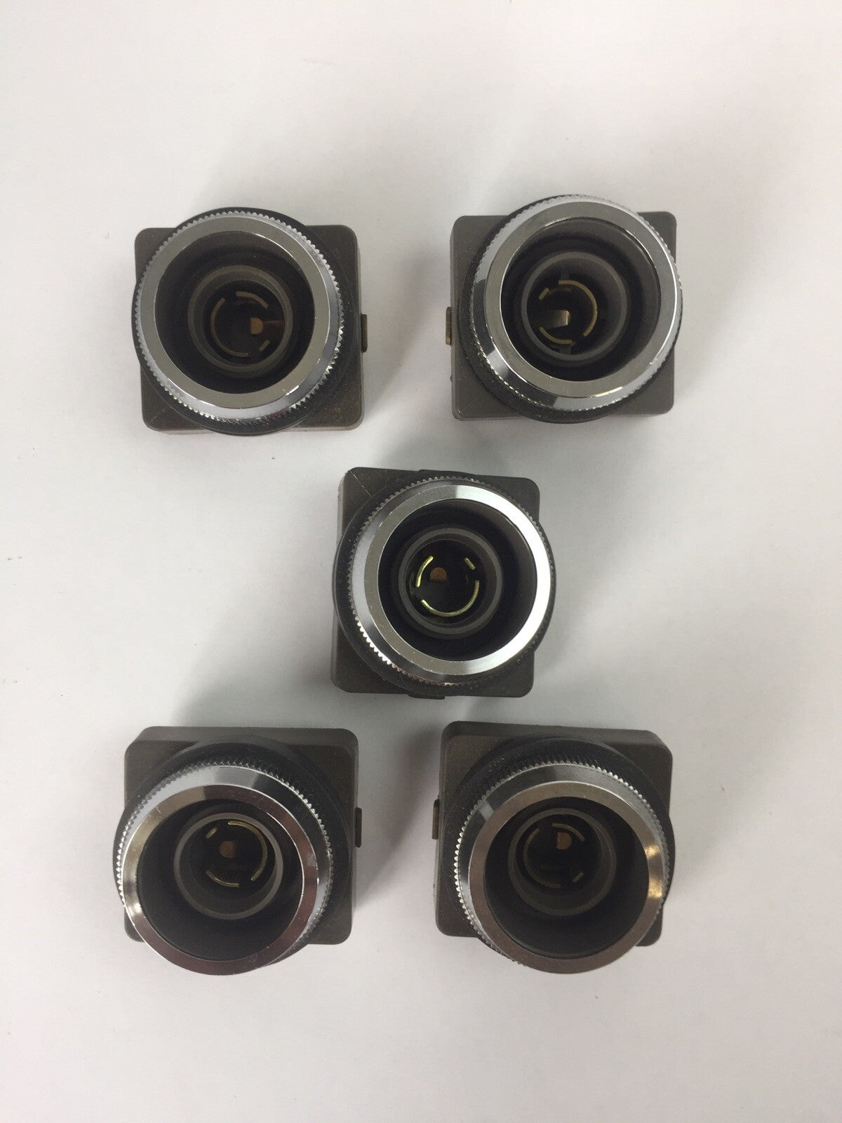 GOULD H33PR2 PILOT LIGHT BASE 120V 50/60HZ (LOT OF 5)