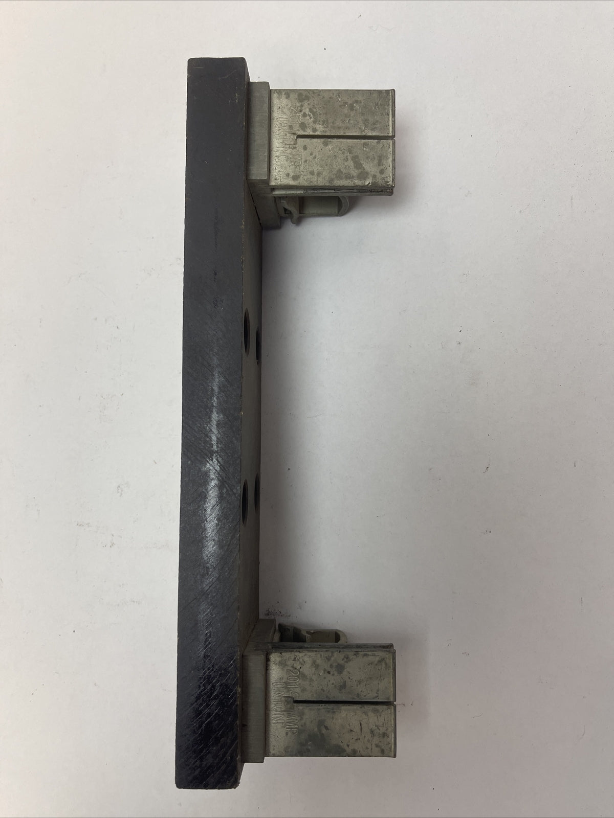 UNDERWRITERS SAFETY DEVICE CO 10529-1C FUSE HOLDER 400A 600V