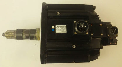 YASKAWA SGMDH-45A2B-YR15 AC SERVO MOTOR, 4500W, 200V, 32.4A, 28.4Nm,UTSAE-B17BBF