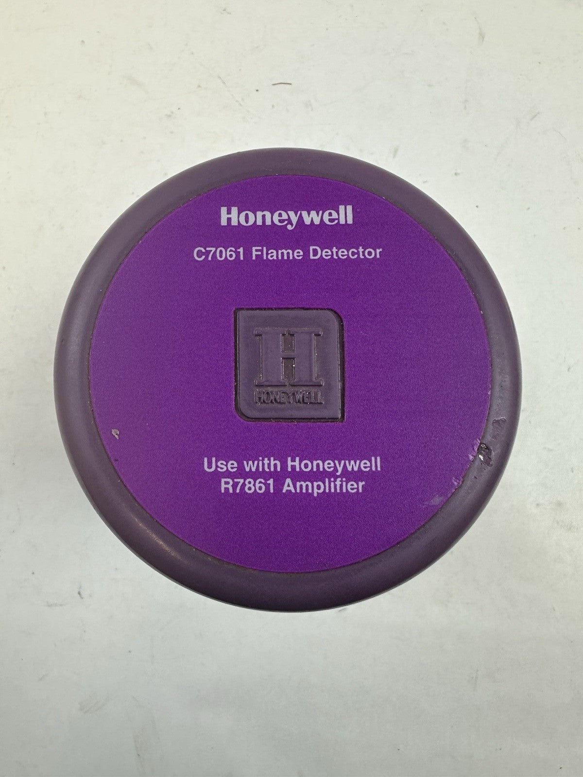 HONEYWELL C7061A1038 FLAME DETECTOR USE WITH R7861 AMPLIFIER 120V 50/60HZ 1303