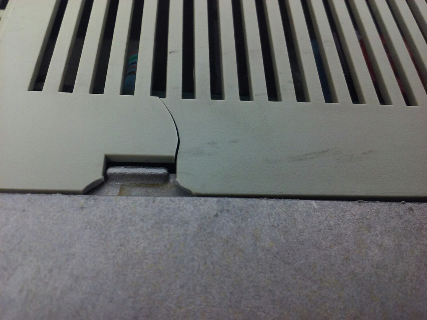 ALLEN BRADLEY 1305-BA03A SER. C, AC DRIVE, INPUT: 380/460V, 2.2A, 50/60HZ, PARTS