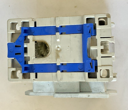 CUTLER HAMMER CE15DNS3AB CONTACTOR SIZE D 110/120V 50/60HZ 18AMP SER.B1