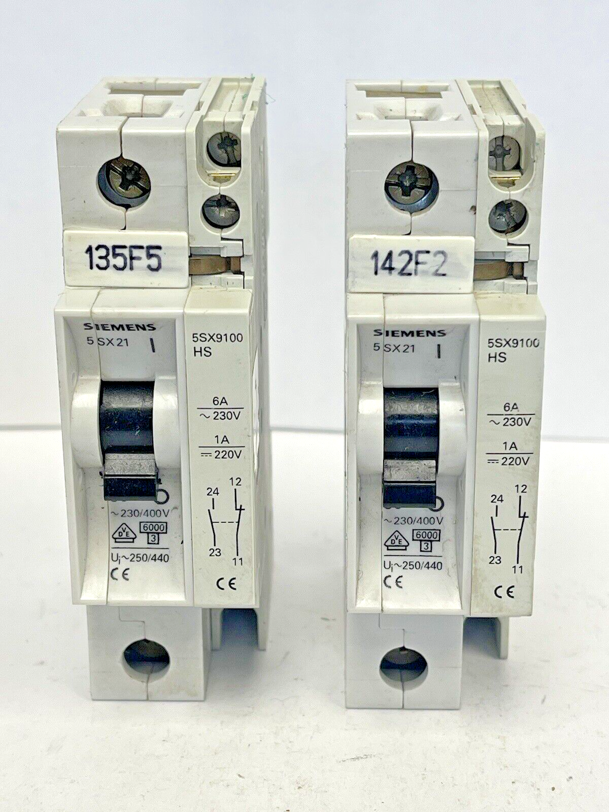 SIEMENS *LOT OF 2*- 5SX21 & 5SX9100 - CIRCUIT BREAKERS  & AUXILIARY CONTACTS