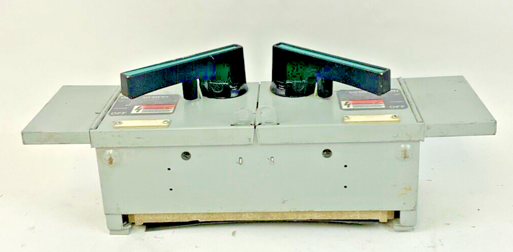 SIEMENS V7B3211 VACU-BREAK SWITCH 30A PH3 240V 3POLE FUSIBLE