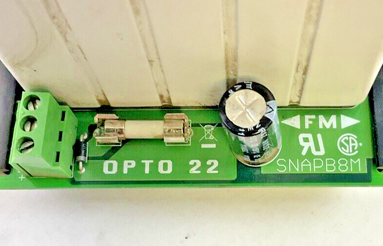 OPTO 22 SNAP8M W/ SNAP-OAC5(8) W/ SNAP B4  8 SLOT MODULE RACK