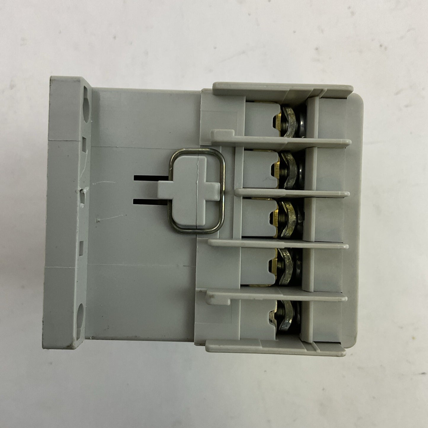 ALLEN BRADLEY 100-K09*01 SER A CONTACTOR COIL 24VDC 600VAC 15A 3PH 5HP