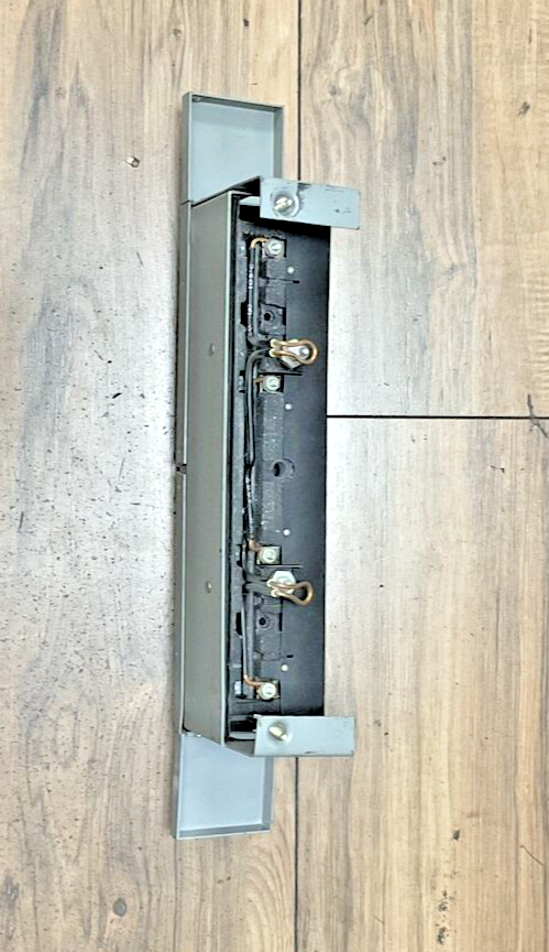 I-T-E V7A2211LR  VACU-BREAK FUSIBLE PANELBOARD SWITCH 250V, 30A