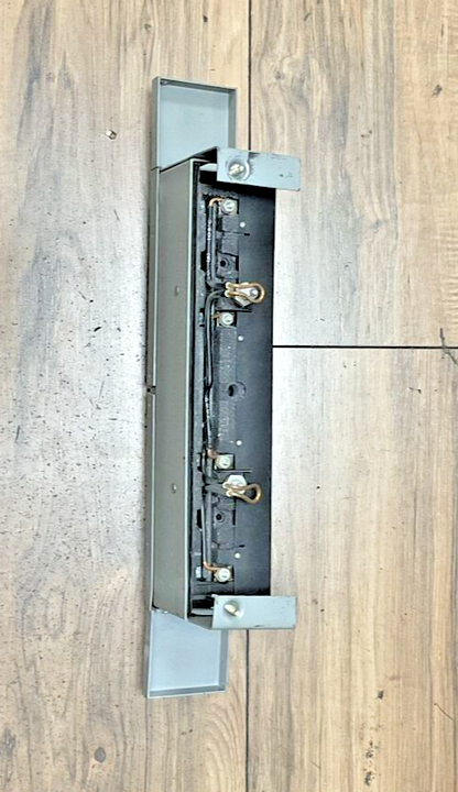 I-T-E V7A2211LR  VACU-BREAK FUSIBLE PANELBOARD SWITCH 250V, 30A