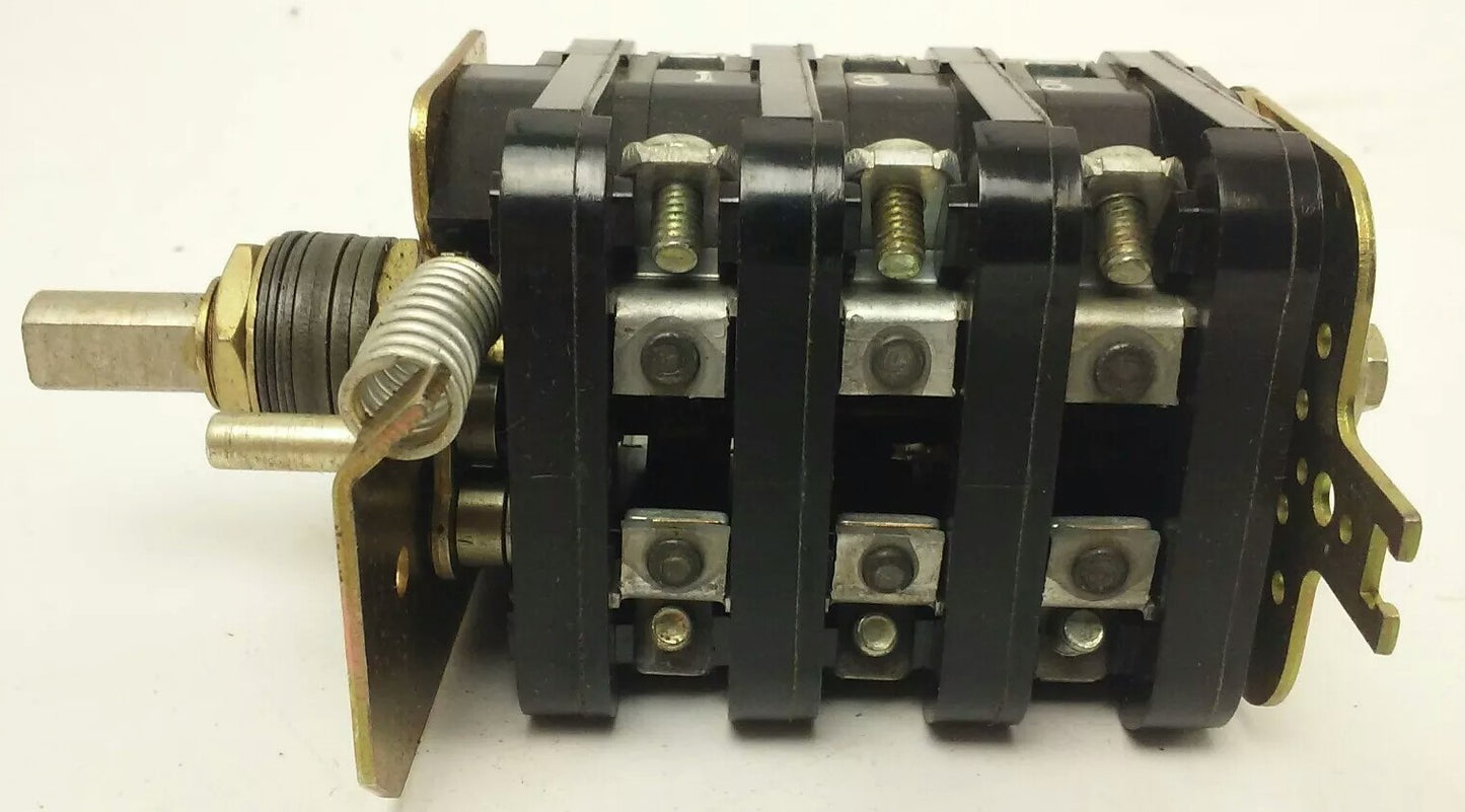ALLEN BRADLEY BULLENTIN 806 J666731-1 SER. A, ROTARY PILOT SWITCH, 6 CIRCUITS