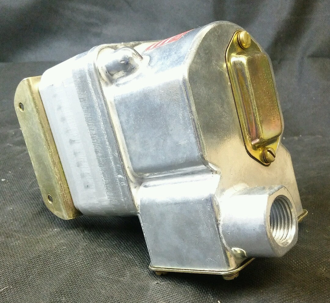 BARKSDALE DPD2T-A3 PRESSURE OR VACUUM ACTUATED SWITCH