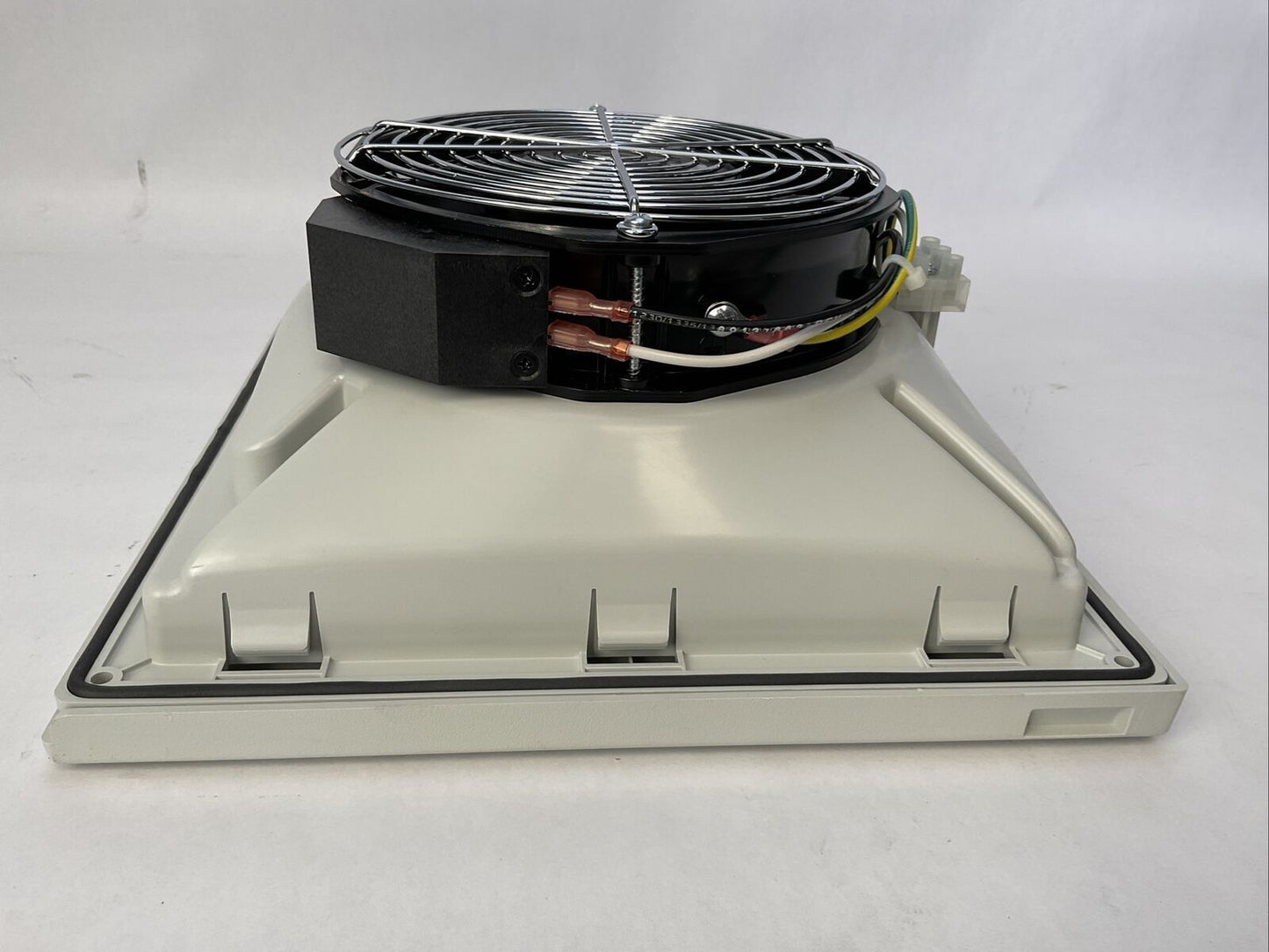 NVENT HF1016414 SIDE MOUNT FILTER FAN 115V 50/60HZ 0.38/0.36AMP 35/32W