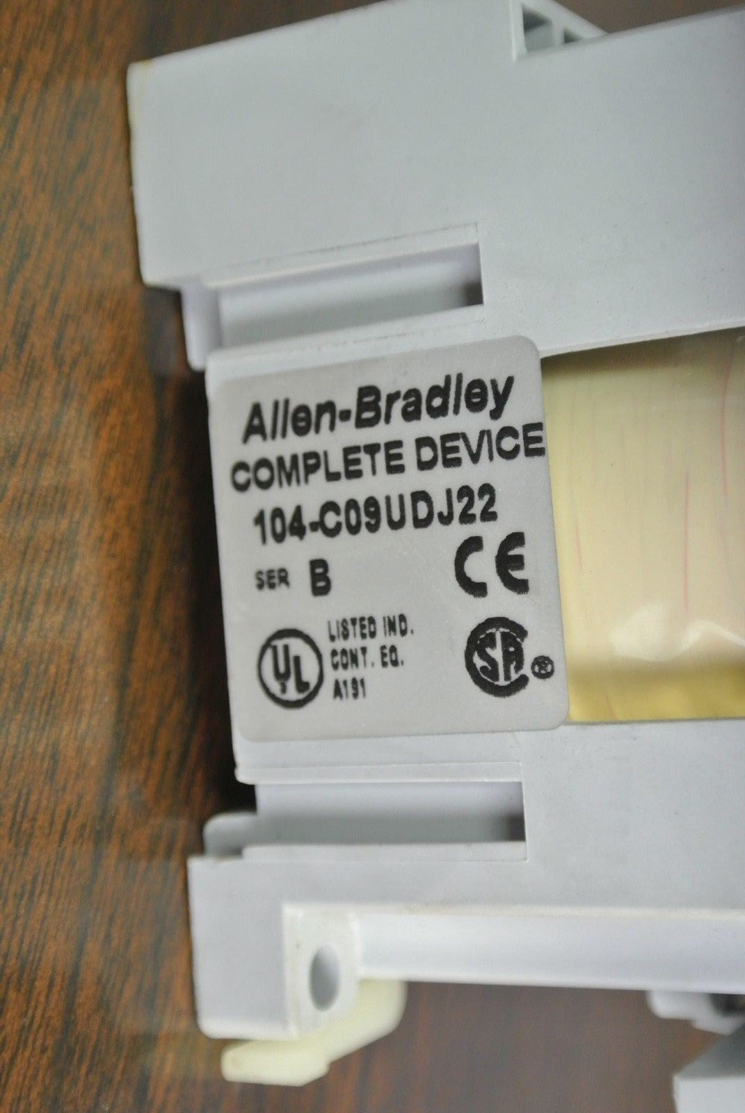 ALLEN-BRADLEY 104-C09UDJ22 REVERSING CONTACTOR  incl. 100-FSD250 + 100-F + 100-S